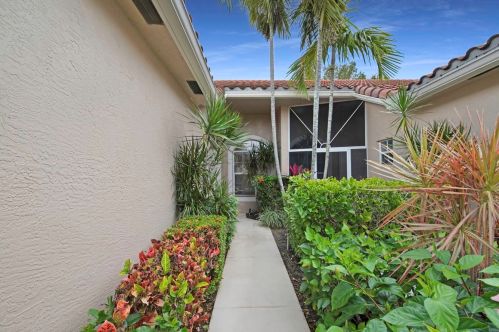 6263 Long Key Ln, Boynton Beach, FL 33472-2373