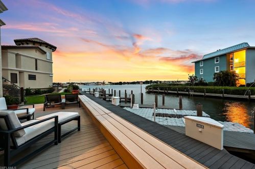1307 Chesapeake Ave, Naples, FL 34102-0507