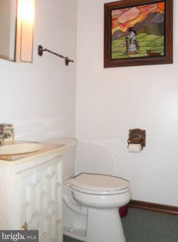 210 Union Hall Rd, Carlisle PA  17013-8387 exterior