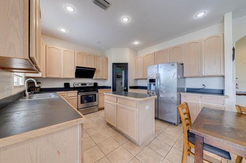 2518 Chapala Dr, Kissimmee FL  34746-3445 exterior