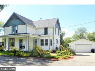 512 Broadway St, Jordan MN  55352-1302 exterior