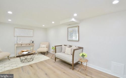 2608 Pioneer Ln, Falls Church VA  22043-3413 exterior