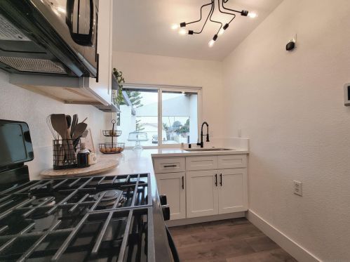 4791 Calle Los Santos, Oceanside CA  92057-5926 exterior