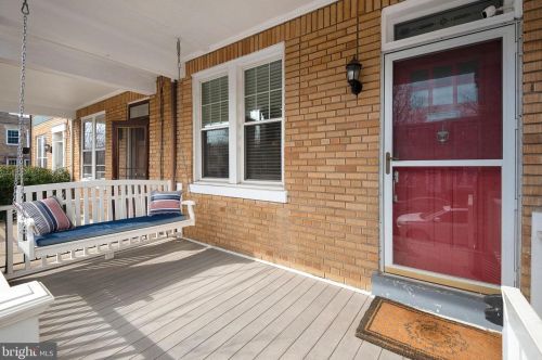 3537 T St, Washington, DC 20007-2251
