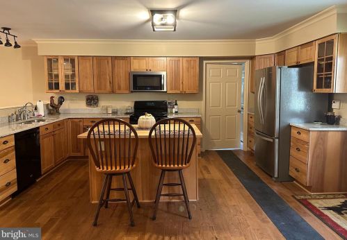 6319 Page Valley Rd, Richmond National Battlefiel VA  22835-7612 exterior