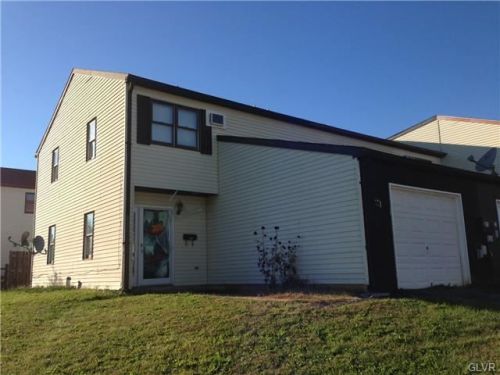21 Cambridge Pl, Catasauqua, PA 18032-1010