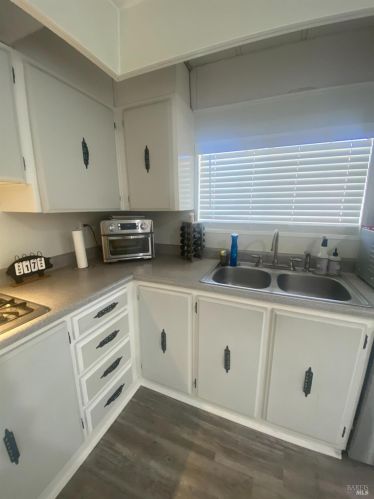 172 Pear Ln, Santa Rosa CA  95407-7664 exterior