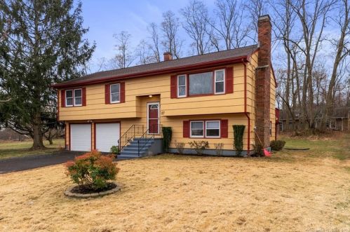 37 Great Meadow Rd, Milford, CT 06460-4324