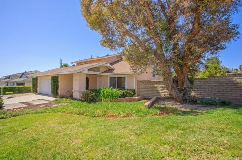 23230 Cuervo Dr, Santa Clarita, CA 91354-2222