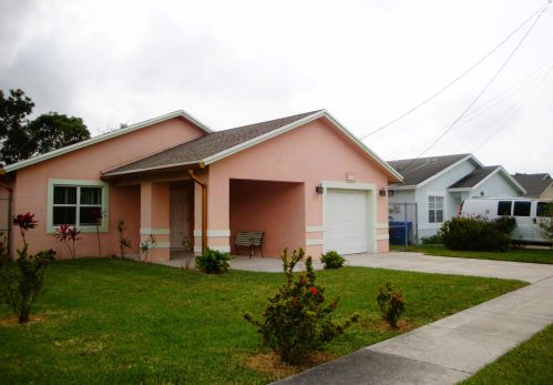 1021 10th St, West Palm Beach, FL 33401-3209