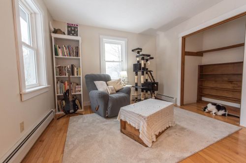 132 Old Mill Pond Rd, Henniker NH  03242-3152 exterior