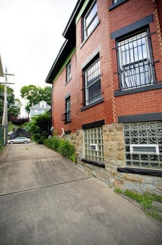 296 Balph Ave, Pittsburgh, PA 15202-2904