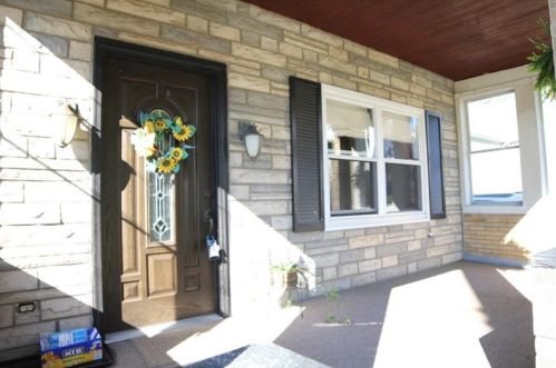 209 Valley St, Mc Donald, PA 15057-1007