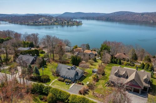 10 Cotton Tail Ln, Brookfield Center, CT 06804-1037