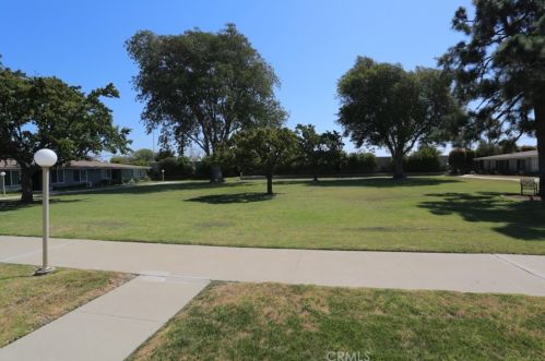 13741 Annandale Dr, Seal Beach, CA 90740-5569