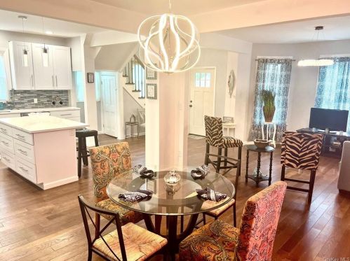 37 Beacon St, Middletown NY 10940-4733 exterior