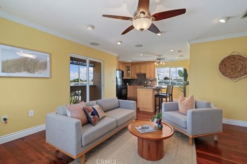 5101 133rd St, Hawthorne CA  90250-5054 exterior