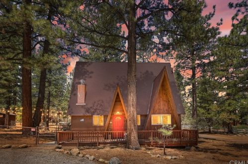1133 Mitchell Ln, Big Bear City, CA 92314-9203