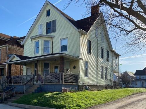 708 Blaine St, New Castle, PA 16101-2303