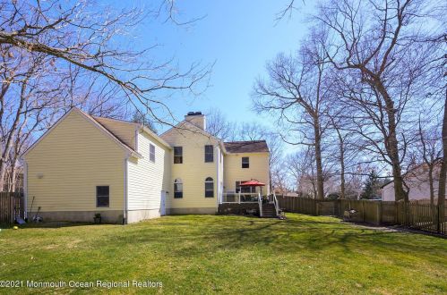 6 Cedar Ct, Jackson Twp NJ  08527-1161 exterior