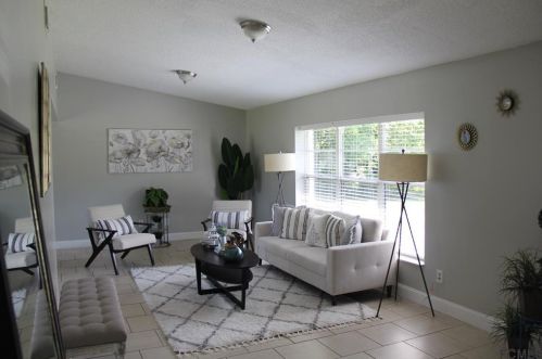 54 Bradmore Ln, Palm Coast, FL 32137-8760