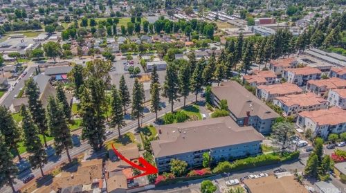 12035 Beverly Blvd, Whittier CA  90601-2940 exterior