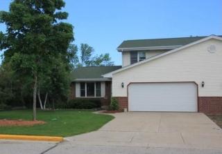 412 Lindale St, Belgium, WI 53004-9437