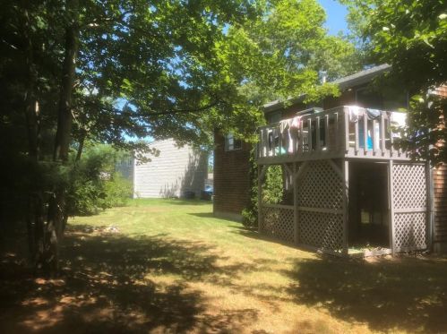 49 Joy Ln, South Kingstown, RI 02882-1463
