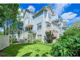 3221 Audubon Trce, New Orleans, LA 70121-1563
