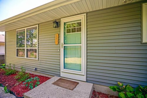 2021 Sundstrom St, Madison, WI 53713-2003