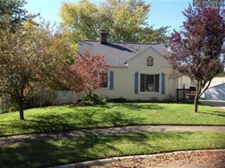 1672 Catawba Cir, Akron, OH 44301-2608