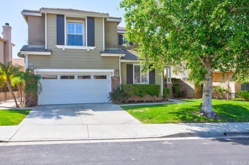 29250 Discovery Ridge Dr, Santa Clarita, CA 91390-5761