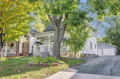 1269 Quincy St, Green Bay, WI 54301-3003