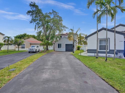 2193 191st Ave, Hollywood FL  33029-4613 exterior