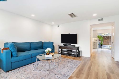 118 Lawnview Cir, Danville CA  94526-5108 exterior