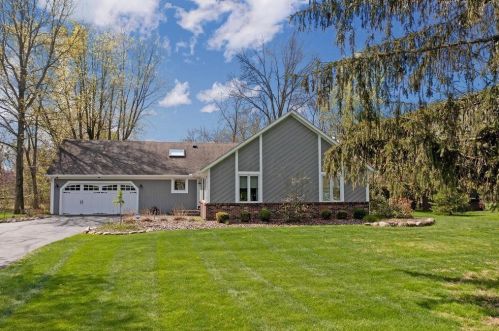 8350 Hickory Ave, Galena, OH 43021-9516