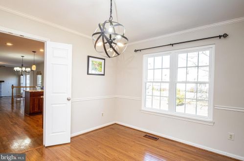 206 Wingate Pl, Leesburg VA 20175-2531 exterior