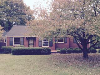 2406 Himes Dr, Nashville, TN 37206-1304