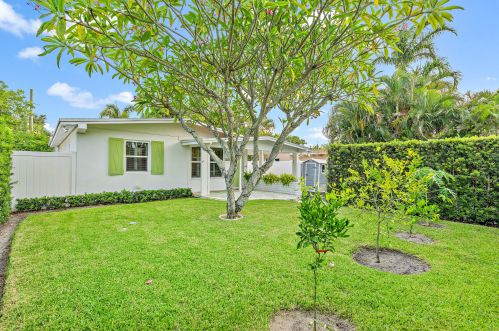 250 10th St, Delray Beach FL  33444-4048 exterior
