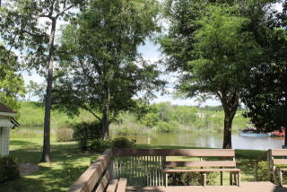 1038 Oakland Dr, Cross SC  29436-3050 exterior