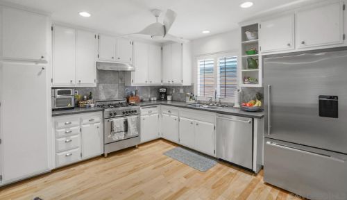 1161 Balour Dr, Encinitas CA  92024-3913 exterior