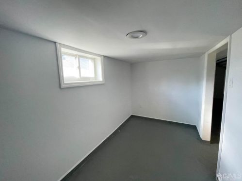 112 Trento St, Iselin NJ  08830-1465 exterior