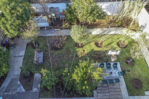 16931 Hart St, Van Nuys CA 91406-4507 exterior