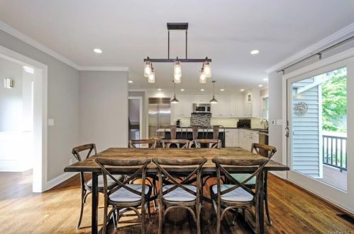 9 Charles Ln, Rye Brook NY  10573-1404 exterior