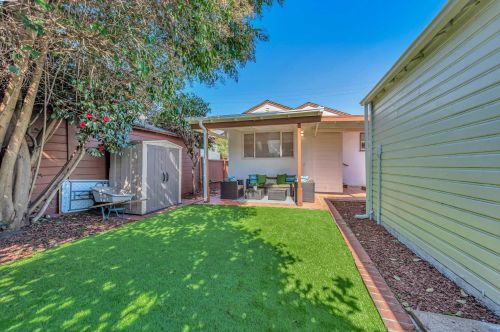 1244 106th Ave, Oakland CA  94603-3814 exterior