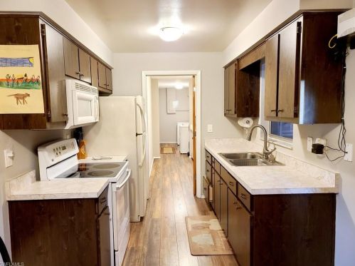 1020 Sunrise Blvd, Lehigh Acres FL 33974-9700 exterior