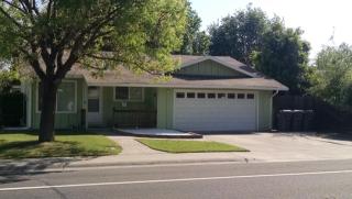 204 El Dorado Dr, Woodland CA  95695-5429 exterior