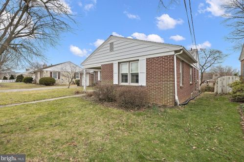 15 Lee St, Hanover PA  17331-1923 exterior