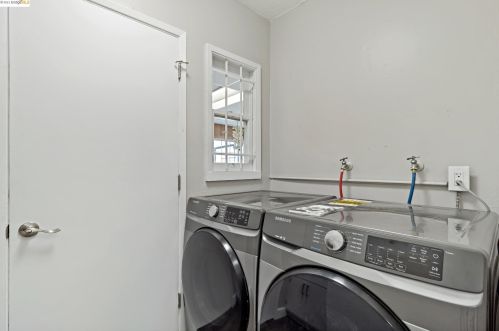 341 Alcatraz Ave, Oakland CA 94608-1260 exterior