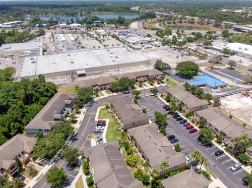 2220 Windsor Lake Cir, Sanford FL  32773-5726 exterior